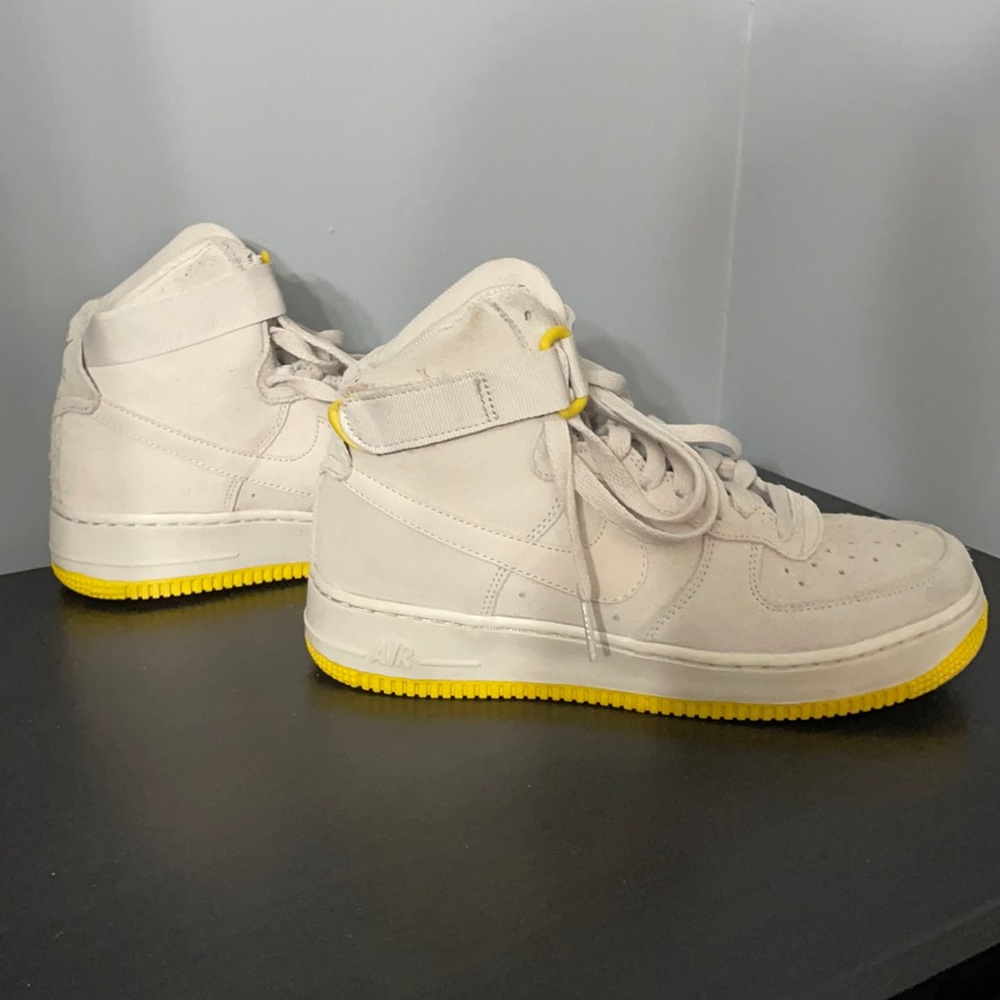 High top Air Force 1s